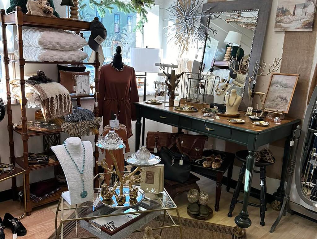 Shop & Dine Local — City of Tecumseh Downtown Development Authority